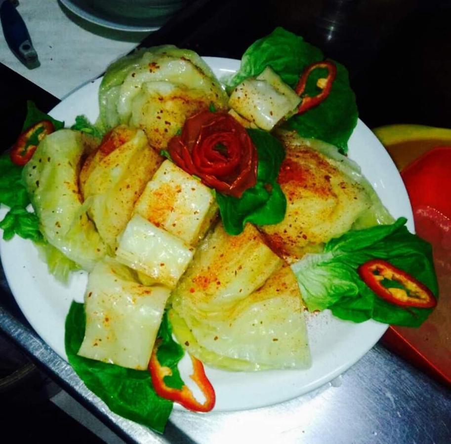 Bed And Breakfast Vila Lala ยาโฮรินา ภายนอก รูปภาพ