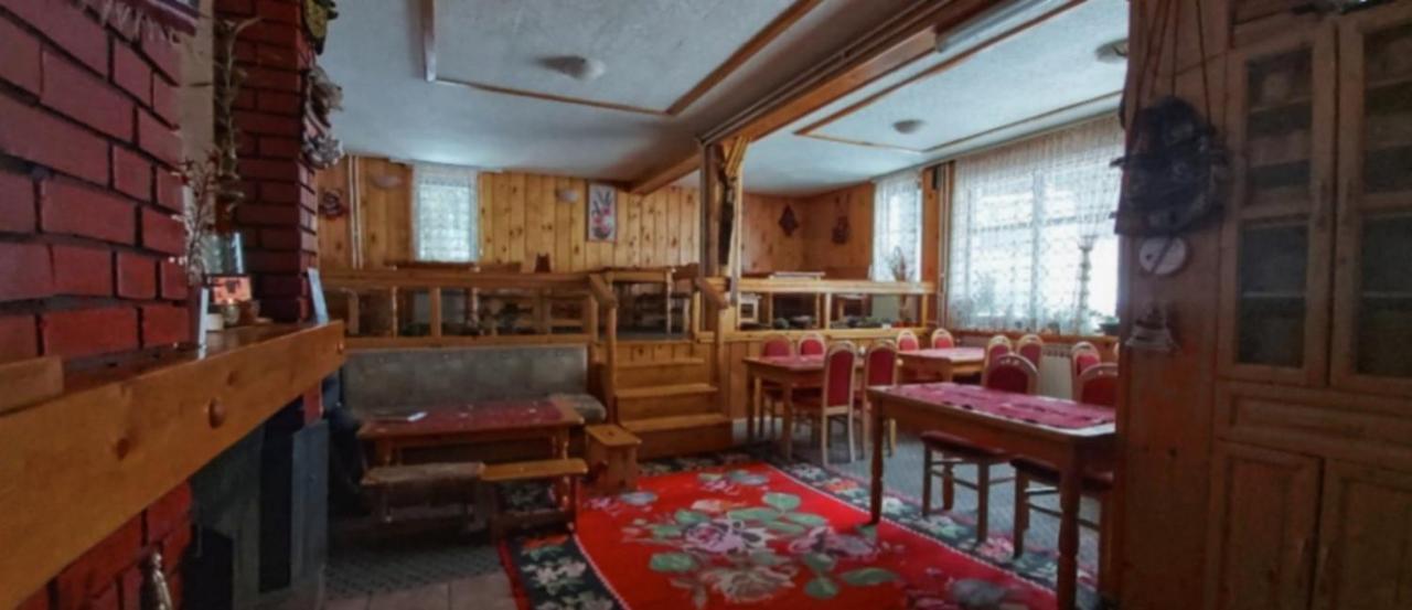 Bed And Breakfast Vila Lala ยาโฮรินา ภายนอก รูปภาพ