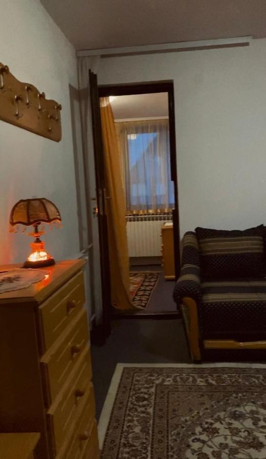 Bed And Breakfast Vila Lala ยาโฮรินา ภายนอก รูปภาพ
